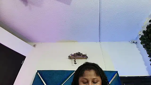 Snapshot of AlexaRousse4u chatting on 04.30.26 AlexaRousse4u online show from 04.30.26