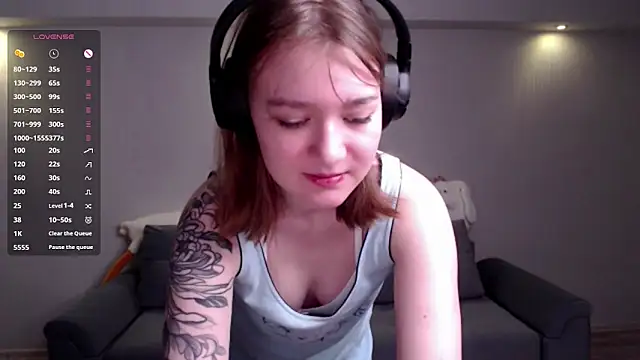 Snapshot of Mirrrra1 chatting on 02.28.26 Mirrrra1 online show from 02.28.26