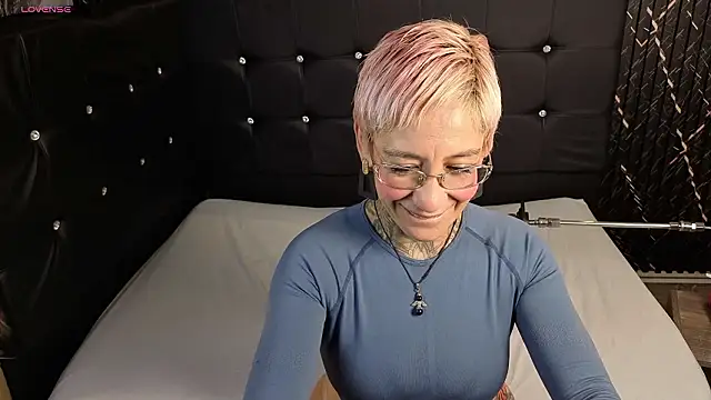 Everlyn sexx online show from 03.18.26