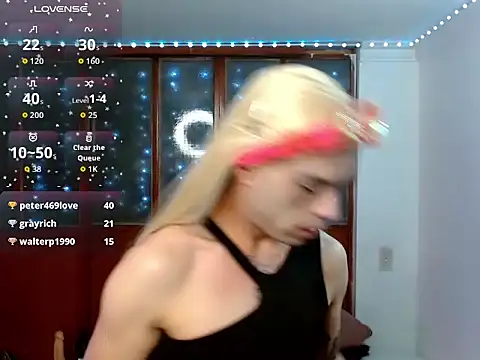 Snapshot of DanniHotBoy02 chatting on 03.03.26 DanniHotBoy02 online show from 03.03.26