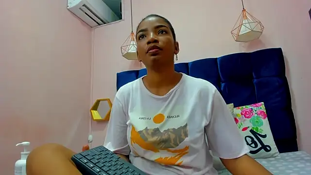 Sexy ebony 1 online show from 04.08.26