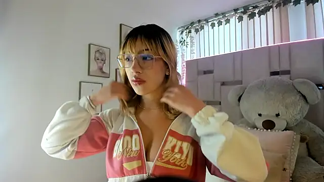 Maya-jhons online show from 04.09.26