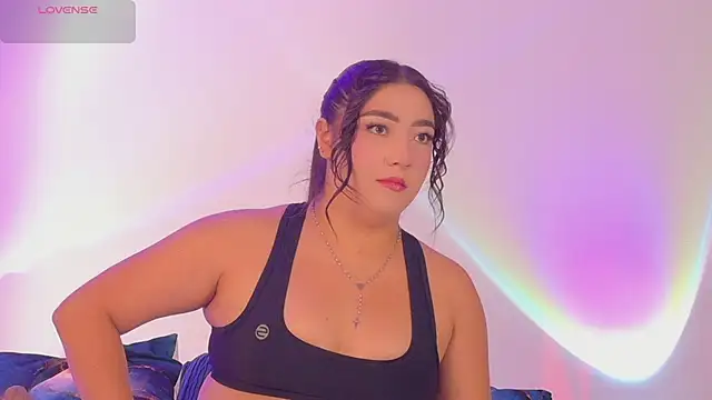 Snapshot of Hannah-Prada chatting on 06.19.26 Hannah-Prada online show from 06.19.26