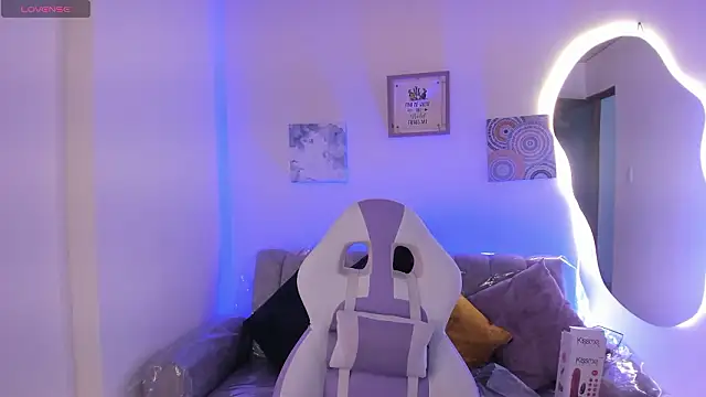 Snapshot of Afrodita_rouss chatting on 02.19.26 Afrodita rouss online show from 02.19.26