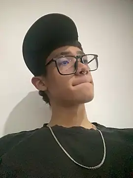 Santi Princex online show from 02.28.26