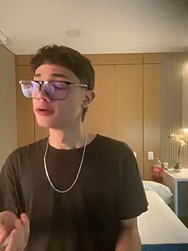 Snapshot of Santi_Princex chatting on 05.25.26 Santi Princex online show from 05.25.26