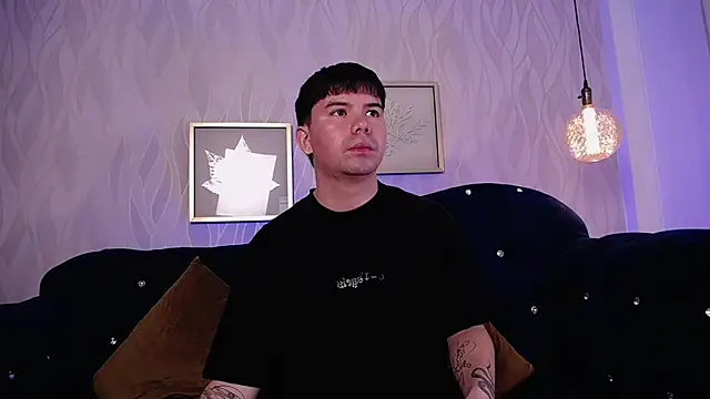 Snapshot of KaiStein chatting on 02.20.26 KaiStein online show from 02.20.26