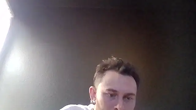 Snapshot of Tallhungandcloudy chatting on 05.11.26 Tallhungandcloudy online show from 05.11.26