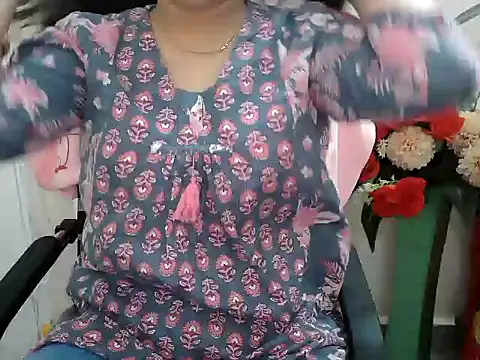 Snapshot of _chitranshi chatting on 07.03.26 chitranshi online show from 07.03.26
