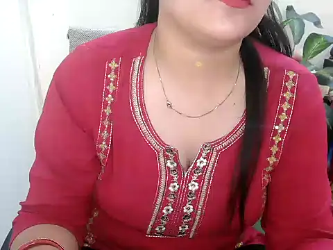 Snapshot of _chitranshi chatting on 07.21.26 chitranshi online show from 07.21.26