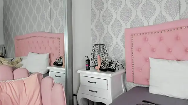 Snapshot of luciana_lopez_7 chatting on 03.02.26 luciana lopez 7 online show from 03.02.26