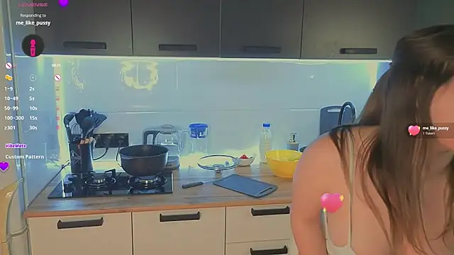 omg  leila online show from 02.13.26