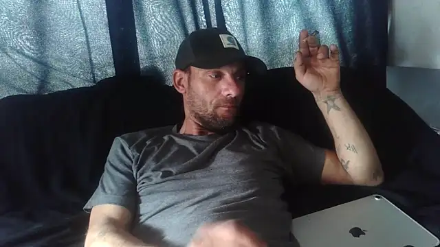 Snapshot of CharmedMoment62 chatting on 03.04.26 CharmedMoment62 online show from 03.04.26