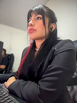 Snapshot of nyx__x chatting on 02.25.26 nyx x online show from 02.25.26