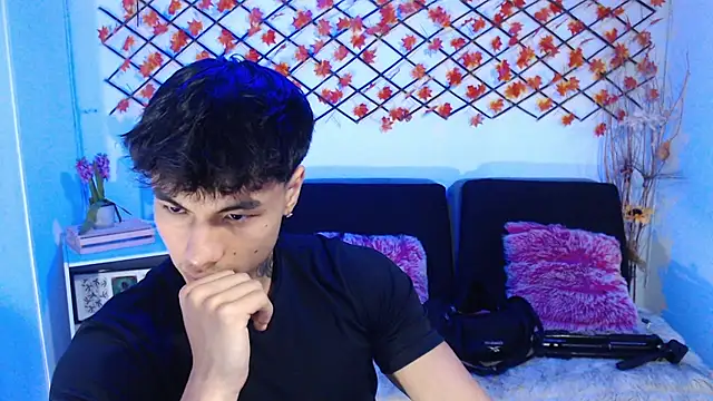 IanWest  online show from 05.12.26