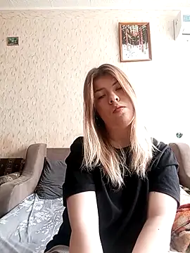 Snapshot of EvaTallor chatting on 03.03.26 EvaTallor online show from 03.03.26