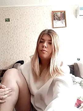 Snapshot of EvaTallor chatting on 03.04.26 EvaTallor online show from 03.04.26