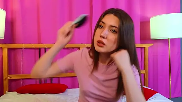 Snapshot of AliceZimmer chatting on 03.04.26 AliceZimmer online show from 03.04.26