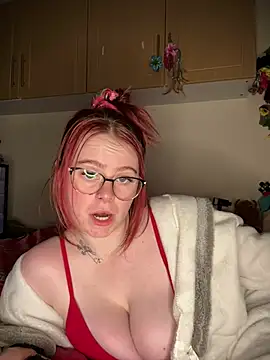 Snapshot of Melodysweetx chatting on 02.18.26 Melodysweetx online show from 02.18.26