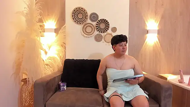 Snapshot of Gaia_n_Nix chatting on 02.15.26 Gaia n Nix online show from 02.15.26