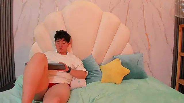 Snapshot of Gaia_n_Nix chatting on 02.22.26 Gaia n Nix online show from 02.22.26