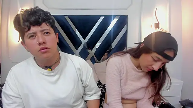 Gaia n Nix online show from 04.18.26