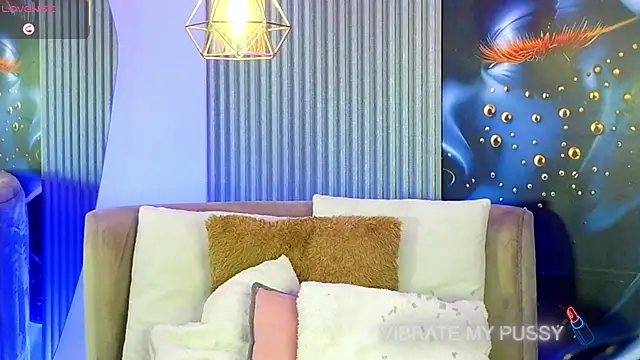 AURORA BLOOM CR online show from 04.13.26