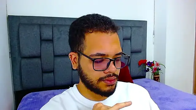 J black  online show from 03.02.26