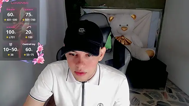 Top and bottom online show from 04.19.26