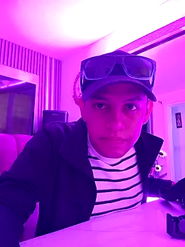 Top and bottom online show from 05.16.26