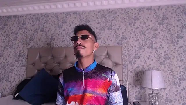 NoaahTylor online show from 02.21.26