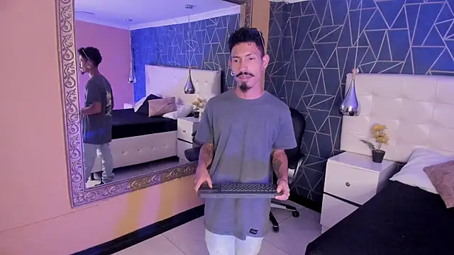 NoaahTylor online show from 03.25.26