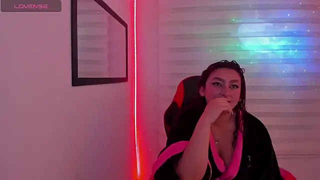 Emily Jonesh online show from 02.13.26