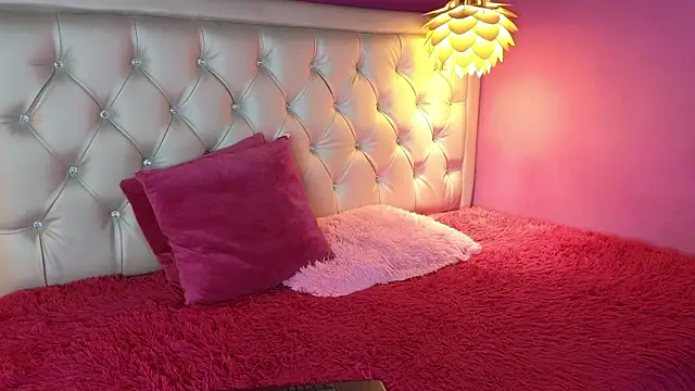 ivonne heaven online show from 02.26.26