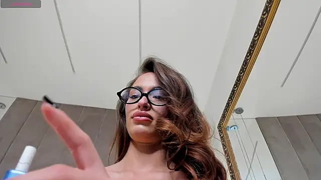 Snapshot of EvaK_ chatting on 03.04.26 EvaK online show from 03.04.26