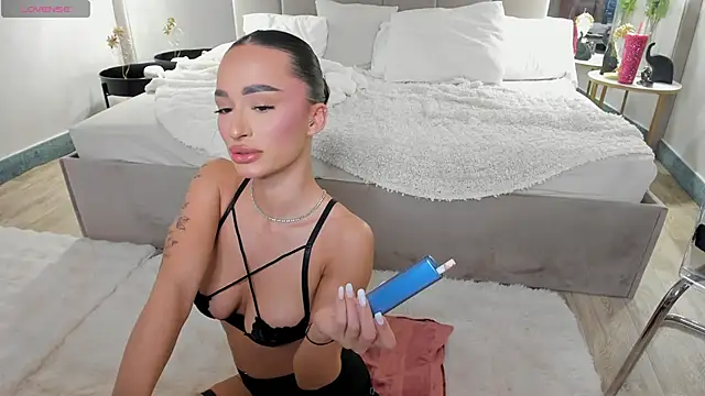 EvaK  online show from 03.11.26