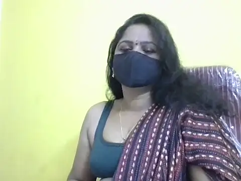 Snapshot of anu-reddyy chatting on 04.24.26 anu-reddyy online show from 04.24.26