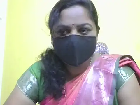 Snapshot of anu-reddyy chatting on 04.26.26 anu-reddyy online show from 04.26.26