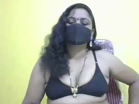Snapshot of anu-reddyy chatting on 04.30.26 anu-reddyy online show from 04.30.26