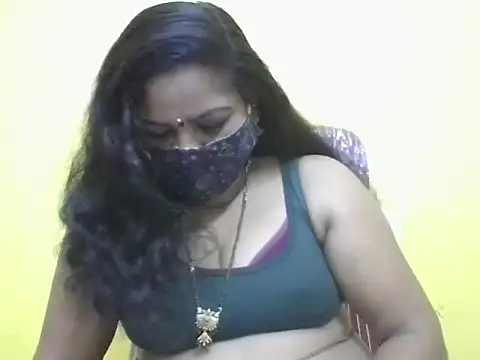 Snapshot of anu-reddyy chatting on 05.02.26 anu-reddyy online show from 05.02.26