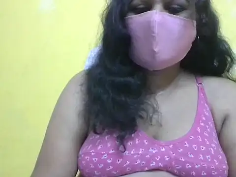 Snapshot of anu-reddyy chatting on 05.19.26 anu-reddyy online show from 05.19.26