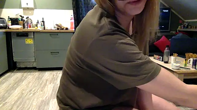 Snapshot of czarnula8 chatting on 05.23.26 czarnula8 online show from 05.23.26
