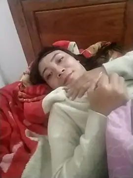 Snapshot of cute-shine chatting on 02.22.26 cute-shine online show from 02.22.26