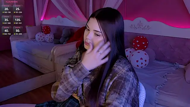 Snapshot of BonieSmith chatting on 03.04.26 BonieSmith online show from 03.04.26