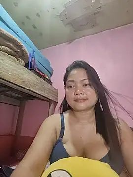 Snapshot of sweety_pie18 chatting on 02.16.26 sweety pie18 online show from 02.16.26