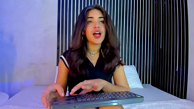 melodyphillips 2  online show from 02.24.26