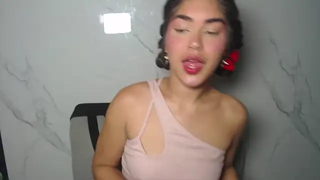 melodyphillips 2  online show from 04.27.26