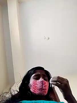 Snapshot of Sexy_Boudi650 chatting on 02.15.26 Sexy Boudi650 online show from 02.15.26