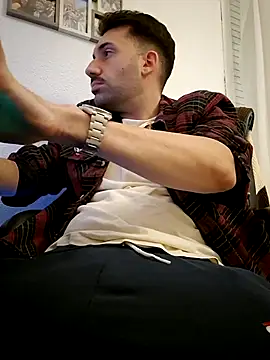 Snapshot of espanolmadrid94 chatting on 02.14.26 espanolmadrid94 online show from 02.14.26