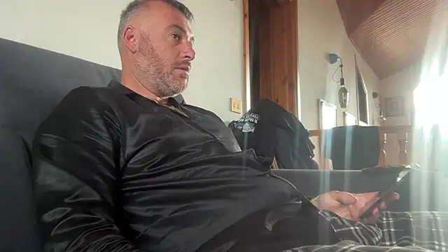 marcovik1 online show from 04.15.26